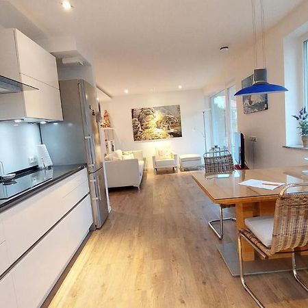 Stilvolle Wohnung In Elbnaehe Mit Balkon, Parkplatz Dresden Buitenkant foto