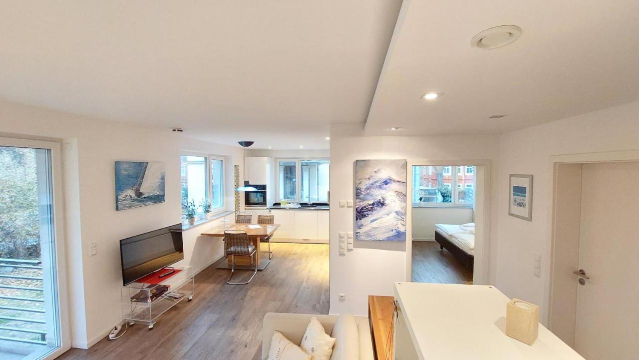 Stilvolle Wohnung In Elbnaehe Mit Balkon, Parkplatz Dresden Buitenkant foto